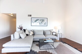Westgate Apartments in Los Angeles, CA - Building Photo - Interior Photo