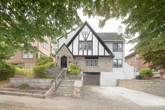 property at 28 W Devonia Ave
