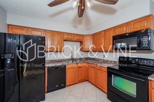 5946 Dewey Heights Rd in Pinson, AL - Building Photo