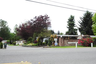 Laurelwood Valley Mobile Home Park Apartments