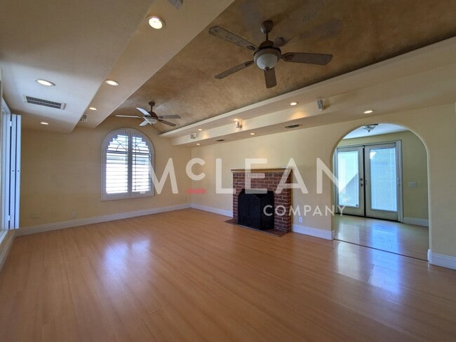 511 Calle Roca in Palm Springs, CA - Building Photo - Building Photo