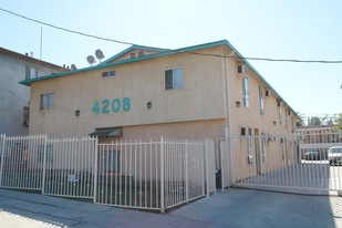 4208 Burns Ave in Los Angeles, CA - Building Photo