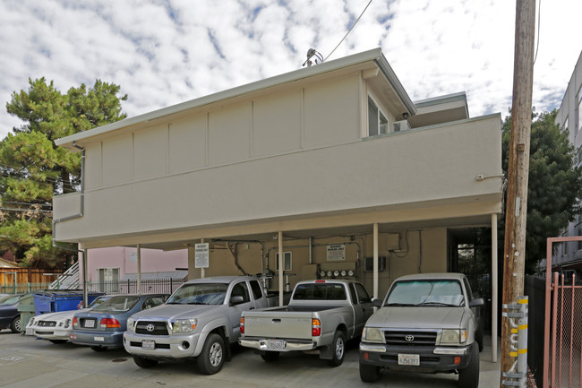 2312 P St in Sacramento, CA - Foto de edificio - Building Photo