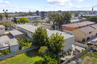 519 N Exton Ave in Inglewood, CA - Foto de edificio - Building Photo