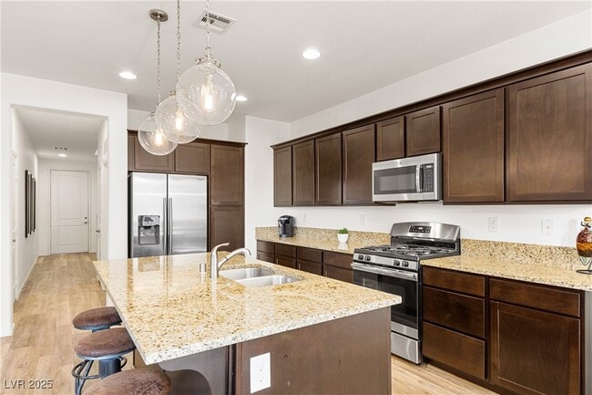 5244 Fiery Sky Ridge St in Las Vegas, NV - Building Photo - Building Photo