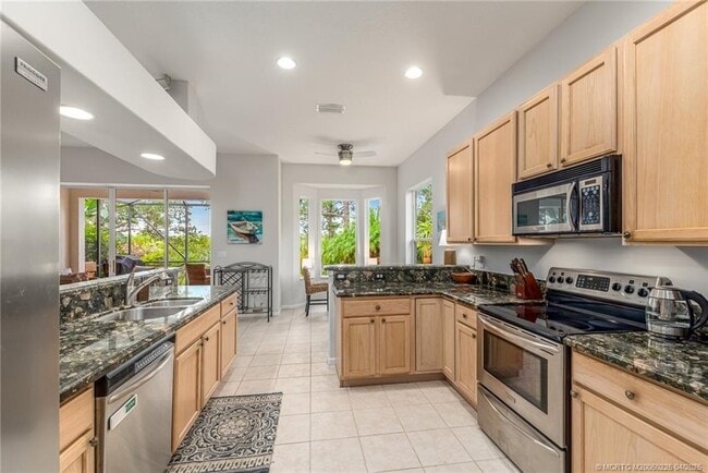 4420 NW Royal Oak Dr in Jensen Beach, FL - Building Photo - Building Photo