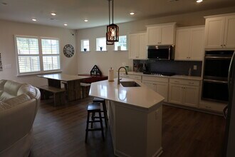 136 Dogwood Grv Pl in Troutman, NC - Building Photo - Building Photo