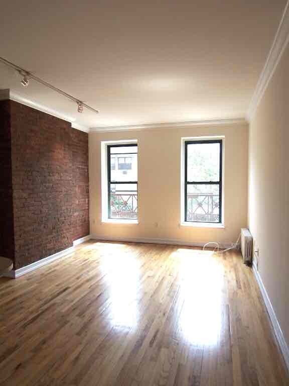 property at 800 Amsterdam Ave