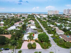 290 Tropic Dr in Lauderdale-by-the-Sea, FL - Foto de edificio - Building Photo