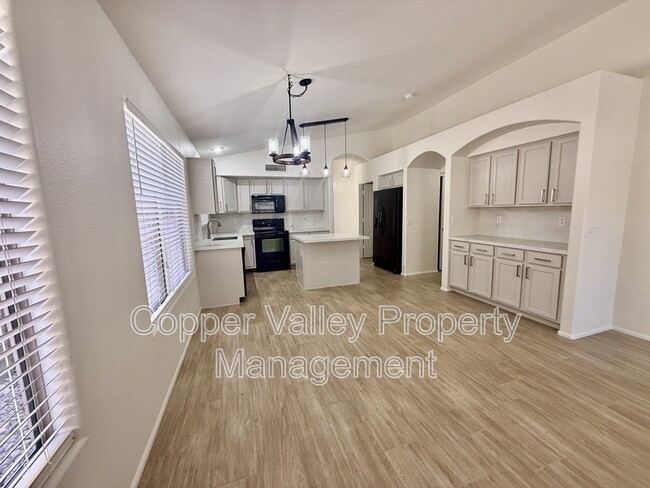 2326 W Gambit Trail in Phoenix, AZ - Building Photo - Building Photo