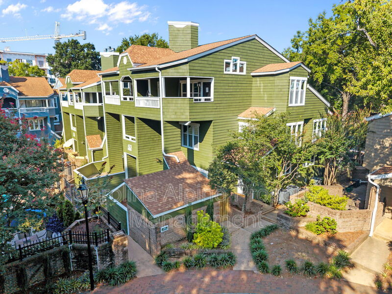 425 W 8th St in Charlotte, NC - Building Photo