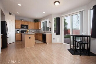 30156 Destiny Dr in Murrieta, CA - Building Photo - Building Photo