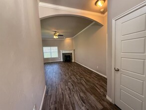 18424 Camborne Ave in Edmond, OK - Building Photo - Building Photo