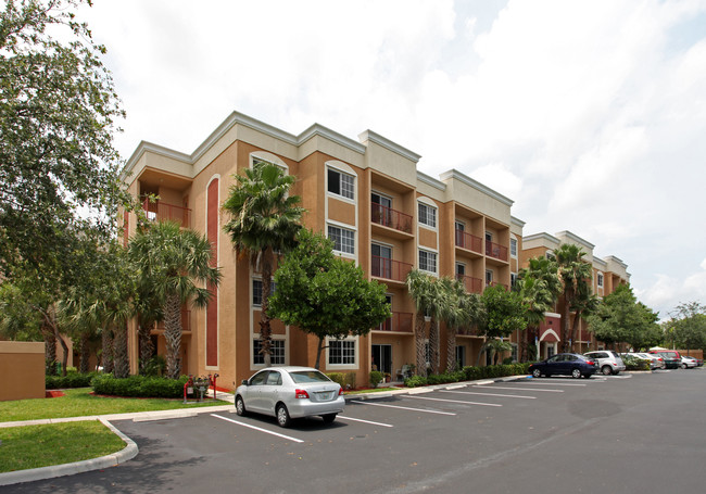 Colonial Park - Senior Living Community in Margate, FL - Building Photo - Building Photo