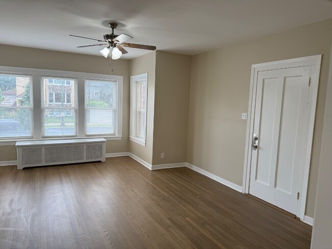 6030 W Addison St in Chicago, IL - Building Photo - Building Photo