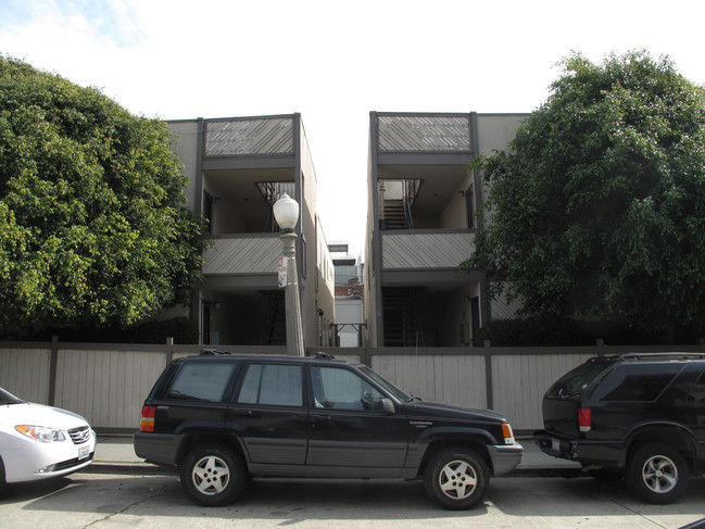 36-38 Horizon Ave in Venice, CA - Building Photo - Building Photo