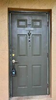 10349 NW 8th St in Pembroke Pines, FL - Building Photo