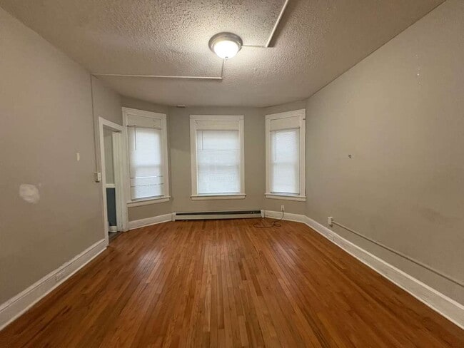 457 Edgewood Ave, Unit 1 in New Haven, CT - Foto de edificio - Building Photo