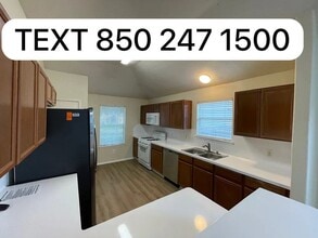 21222 Rezanof Rd in Humble, TX - Building Photo - Building Photo
