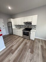 65 Auburn St, Unit 304 in Paterson, NJ - Building Photo