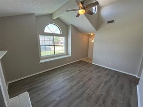 1520 Taylorcrest Dr in Dallas, TX - Building Photo - Building Photo