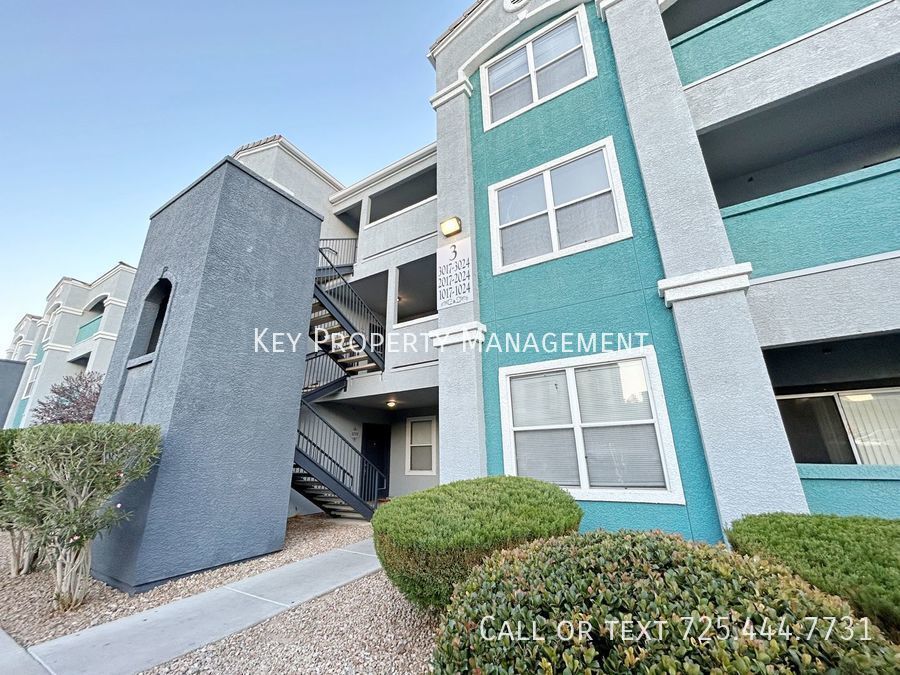 6955 N Durango Dr-Unit -#3021 in Las Vegas, NV - Building Photo