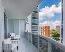 15811 Collins Ave in Sunny Isles Beach, FL - Building Photo - Building Photo
