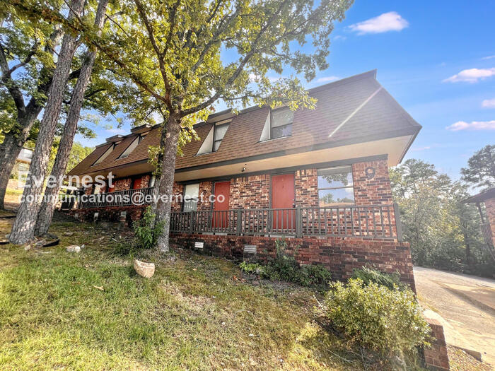 9 Meredith Ct in Little Rock, AR - Foto de edificio