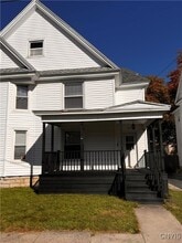 927 Salina St in Watertown, NY - Building Photo - Building Photo