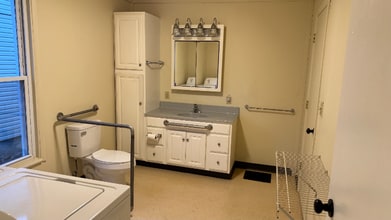 412 E 5th St in Erie, PA - Building Photo - Building Photo