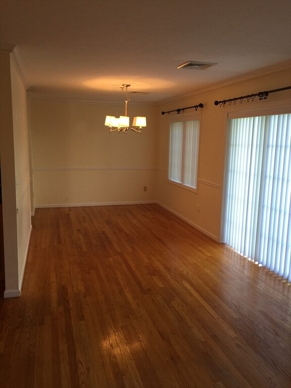 7 Conant Rd in Winchester, MA - Building Photo - Building Photo