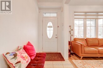 321 Gleave Terrace in Milton, ON - Building Photo - Building Photo