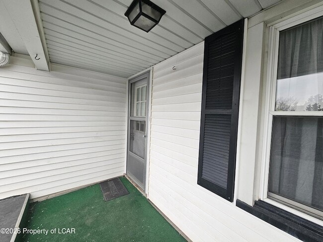 92 Diamond Ave in Wilkes-Barre, PA - Foto de edificio - Building Photo