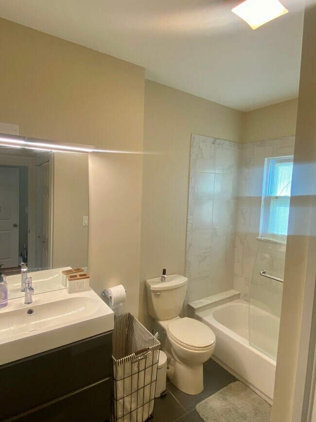 18 Chandler St, Unit 2