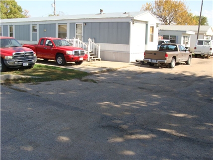 Doniphan Mobile Home Park in Doniphan, NE - Building Photo