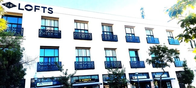 property at 515 W Main St