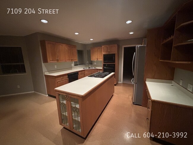 7109-7204 204 St in Langley, BC - Building Photo - Building Photo