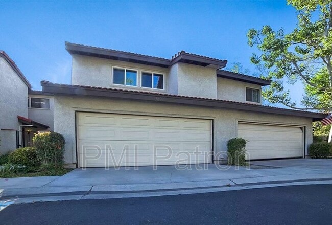 property at 11802 Los Alisos Cir