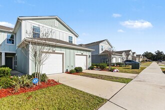 9067 Gifford Dr in Jacksonville, FL - Building Photo - Building Photo