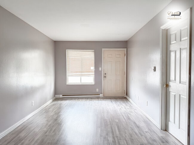 Cozy Home Apartments in Flint, MI - Building Photo - Building Photo