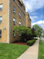 222 Christie St in Leonia, NJ - Building Photo