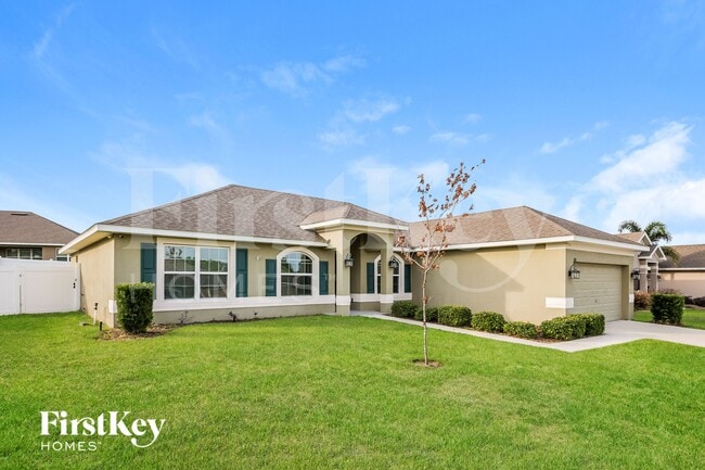 1581 Lemon Ave in Winter Haven, FL - Foto de edificio - Building Photo