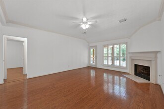 166 Burgandy Vine Ct in Conroe, TX - Building Photo - Building Photo