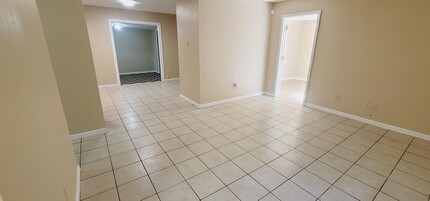 5889 Cypress Cir in Tallahassee, FL - Building Photo - Building Photo