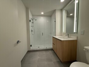 107 NW 31st St, Unit S2 in Miami, FL - Building Photo - Building Photo