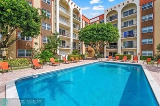 400 N Riverside Dr in Pompano Beach, FL - Building Photo - Building Photo