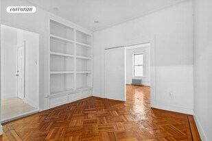 366 E 28th St in Brooklyn, NY - Building Photo
