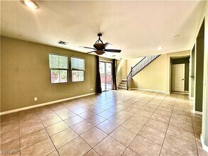 5580 Spiceberry Dr in Las Vegas, NV - Building Photo - Building Photo