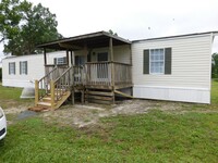 114 Prentiss Riggs Rd in Cove City, NC - Building Photo - Building Photo