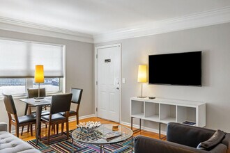 23 Standish Ave NW in Atlanta, GA - Foto de edificio - Building Photo